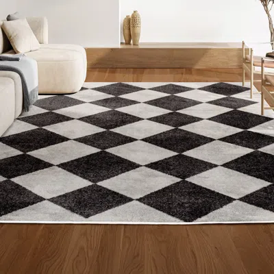Jonathan Y Draper Classic Geometric Diamond Pattern Area Rug In White/dark Gray