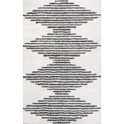 Jonathan Y Elm Diamond Stripe Geometric Shag Area Rug In White/gray