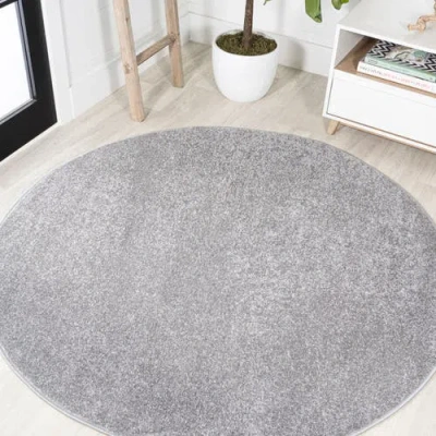 Jonathan Y Haze Solid Low-pile Round Area Rug In Charcoal/gray