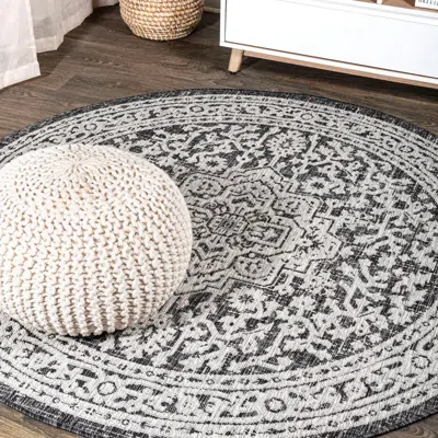 Jonathan Y Sinjuri Medallion Textured Weave Indoor/outdoor Area Rug In Gray/black