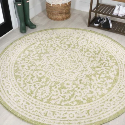 Jonathan Y Sinjuri Medallion Textured Weave Indoor/outdoor Round Area Rug In Green
