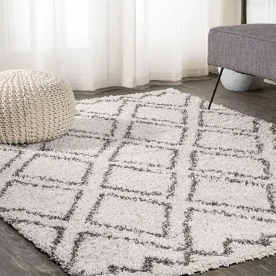 Jonathan Y Soller Diamond Trellis Shag Area Rug In Beige/dark Gray