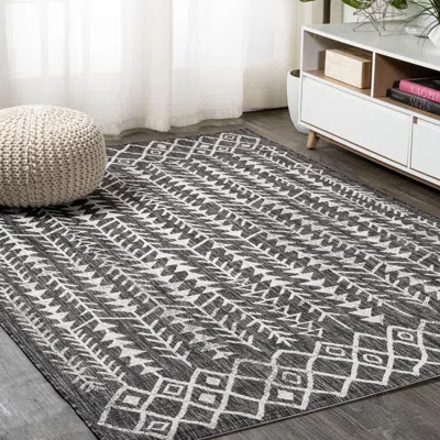 Jonathan Y Tokay Bohemian Geometric Indoor/outdoor Area Rug In Black/ivory