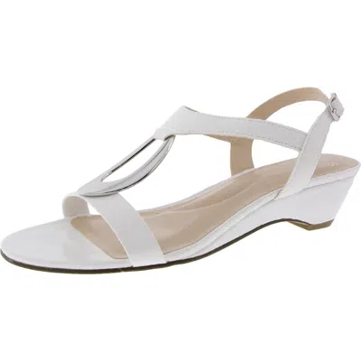 Jones New York Carmeyy Womens Embellished Patent T-strap Sandals In White