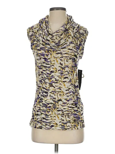 Pre-owned Jones New York Collection Sleeveless T-shirt In Gold