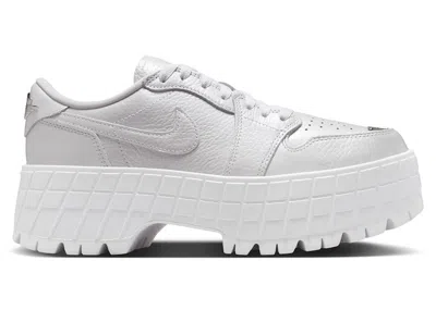 Pre-owned Jordan 1 Brooklyn Low (women's) Sneakers In White/metallic Silver