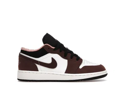 Pre-owned Jordan 1 Low Mocha Sneakers In Light Chocolate/crimson Bliss/black