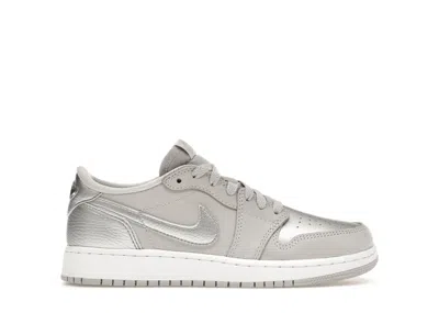 Pre-owned Jordan 1 Low Og Sneakers In Neutral Grey/metallic Silver/white
