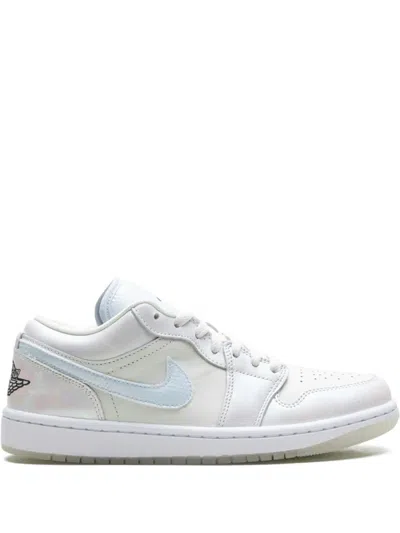 Jordan 1 Low Se "year Of The Snake" Sneakers In Weiss