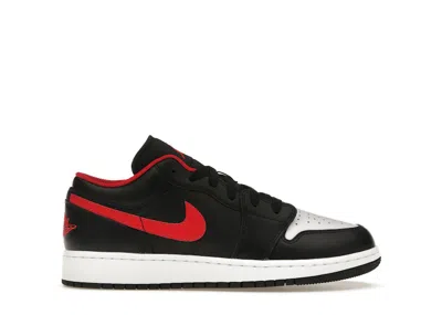 Pre-owned Jordan 1 Low Toe Sneakers In Black/fire Red/white