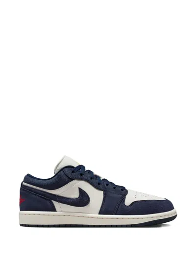Jordan 1 Suede Low Sneakers In Blue