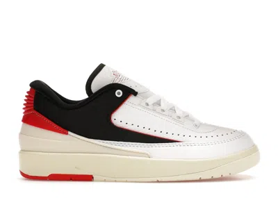 Pre-owned Jordan 2 Retro Low Chicago Twist (women's) Sneakers In White/university Red/black