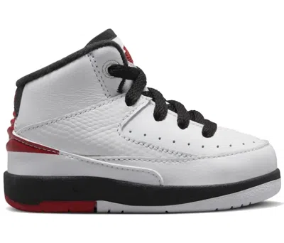 Pre-owned Jordan 2 Retro Og Chicago (2022) Sneakers In White/varsity Red/black
