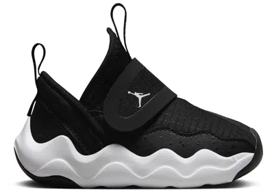 Pre-owned Jordan 23/7 Sneakers In Black/white