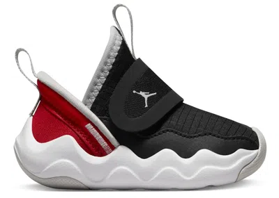 Pre-owned Jordan 23/7 Sneakers In Black/white/university Red