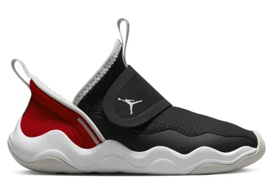 Pre-owned Jordan 23/7 Sneakers In Black/white/university Red