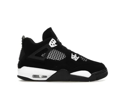 Pre-owned Jordan 4 Retro Thunder Sneakers In Black/white