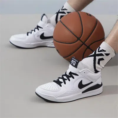 Jordan 男鞋时尚低帮耐磨健身训练运动鞋休闲篮球鞋 In White
