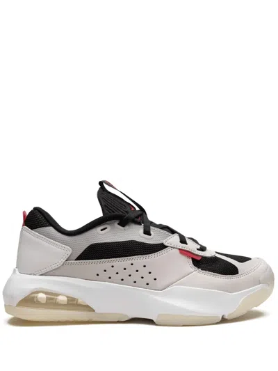 Jordan Air 200e Sneakers In White