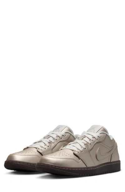 Jordan Air  1 Low Se Basketball Sneaker
