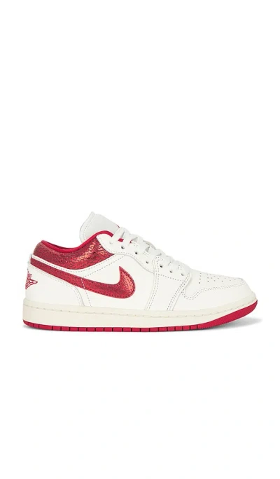 Jordan Air  1 Low Se Sneaker In Sail  Varsity Red & Team Red