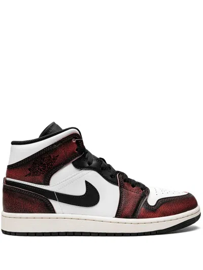 Jordan Air  1 Mid Se Sneakers In Black