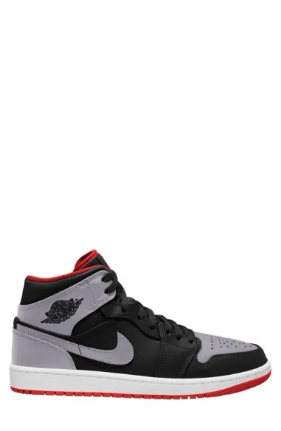 Jordan Mens  Aj 1 Mid Se In Black/cement Grey/fire Red