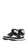 JORDAN AIR JORDAN 1 RETRO HIGH TOP SNEAKER