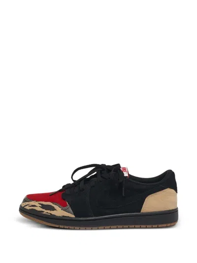Pre-owned Jordan Air  1 Retro Sneakers In Black