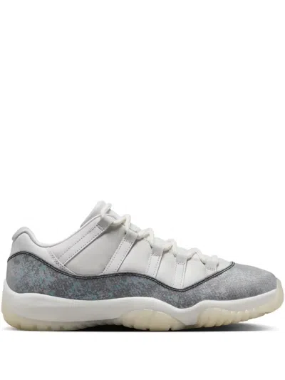 Jordan Air  11 Low "year Of The Snake" Trainers In White