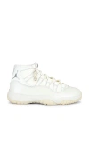 Jordan Womens  Retro 11 In White