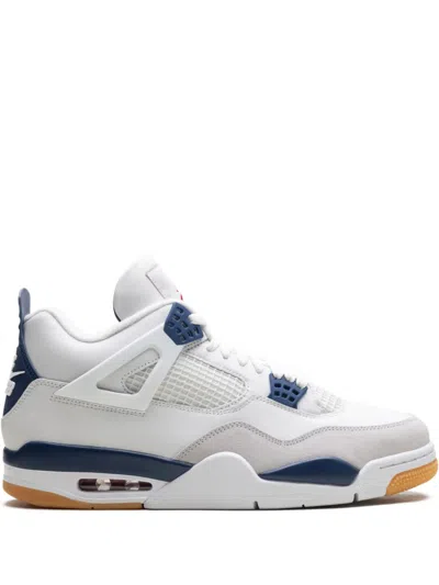 Jordan Air  4 "navy" Trainers In White