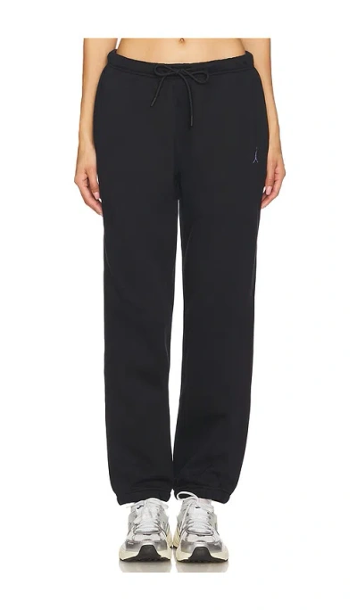 Jordan Brooklyn Fleece Sweatpants In Black & White