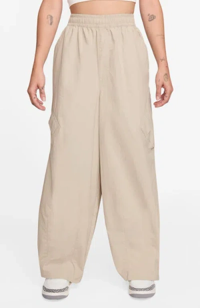 Jordan Chicago Parachute Pants In Neutral