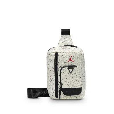 Jordan Collectors Crossbody Bag (3l) In White