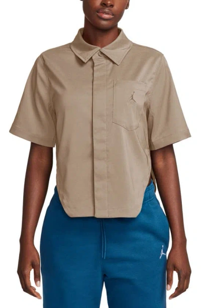 Jordan Crop Short Sleeve Stretch Button-up Shirt In Legend Medium Brown