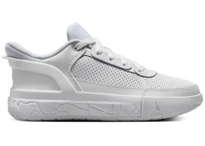 Pre-owned Jordan Day1 Eo Sneakers In Summitin White/summit White/pure Platinum