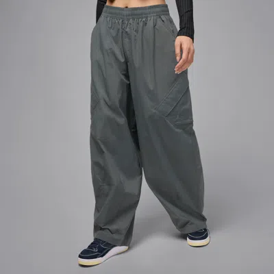 Jordan Flight Chicago Women's Parachute Trousers In Gray