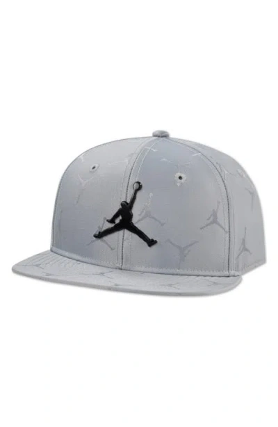 Jordan Kids' Jumpman Jacquard Snapback Ball Cap In Gray