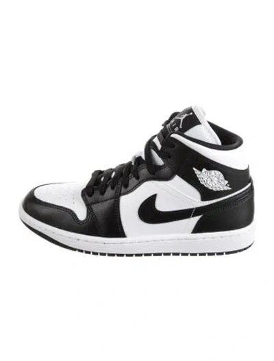 Pre-owned Jordan Leather Athletic Sneakers In Black/blue