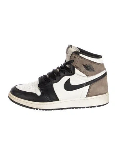 Pre-owned Jordan Leather Athletic Sneakers In White