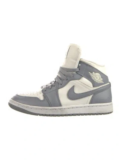 Pre-owned Jordan Leather Colorblock Pattern Athletic Sneakers In Green