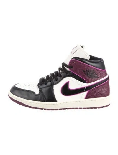 Pre-owned Jordan Leather Colorblock Pattern Sneakers In Black