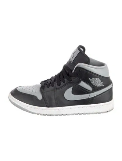 Pre-owned Jordan Leather Sneakers In Black