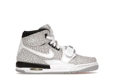 Pre-owned Jordan Legacy 312 Flip Sneakers In White/black
