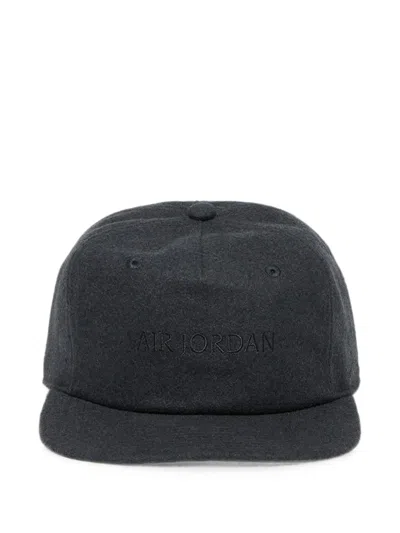 Jordan Logo-embroidered Baseball Cap In Black