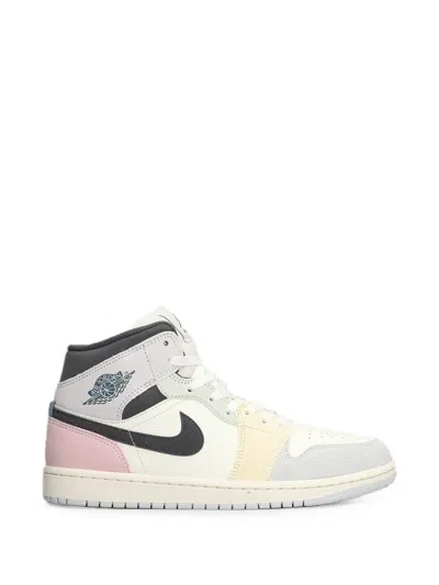 Jordan Logo-patch Sneakers In White