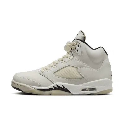Jordan Men's Air  5 Retro Se Shoes In White