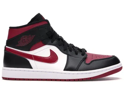 Pre-owned Jordan Men's  1 Mid Bred Toe Sneakers In Black/noble Red/white