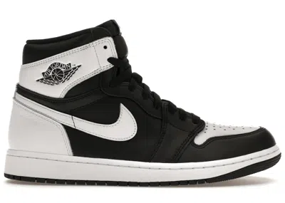 Pre-owned Jordan Men's  1 Retro High Og Sneakers In Black/white